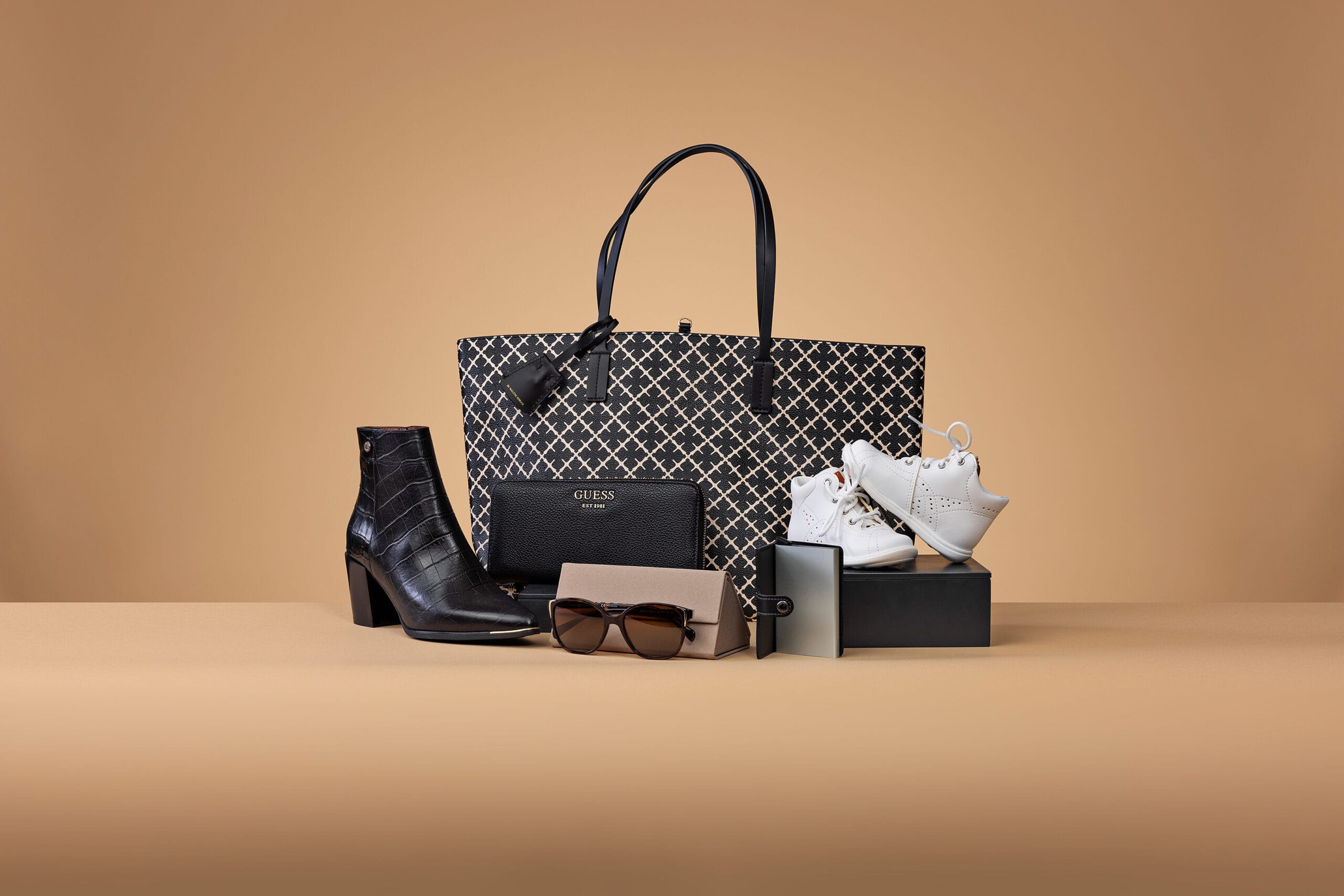 Skor, Smycken & Accessoarer